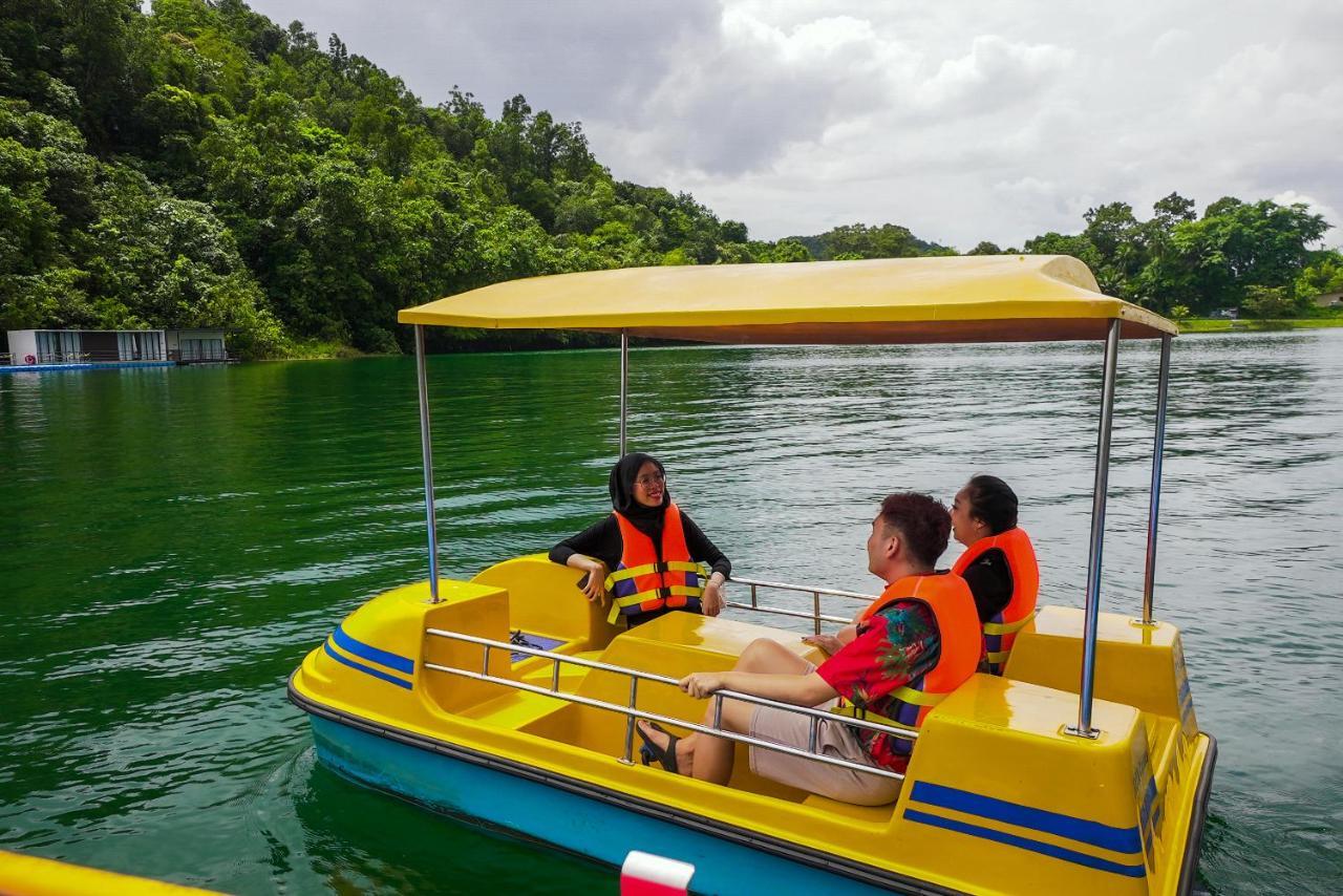 Roxy Tasik Biru Resort City Bau Zewnętrze zdjęcie