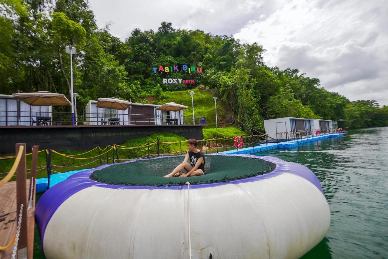Roxy Tasik Biru Resort City Bau Zewnętrze zdjęcie
