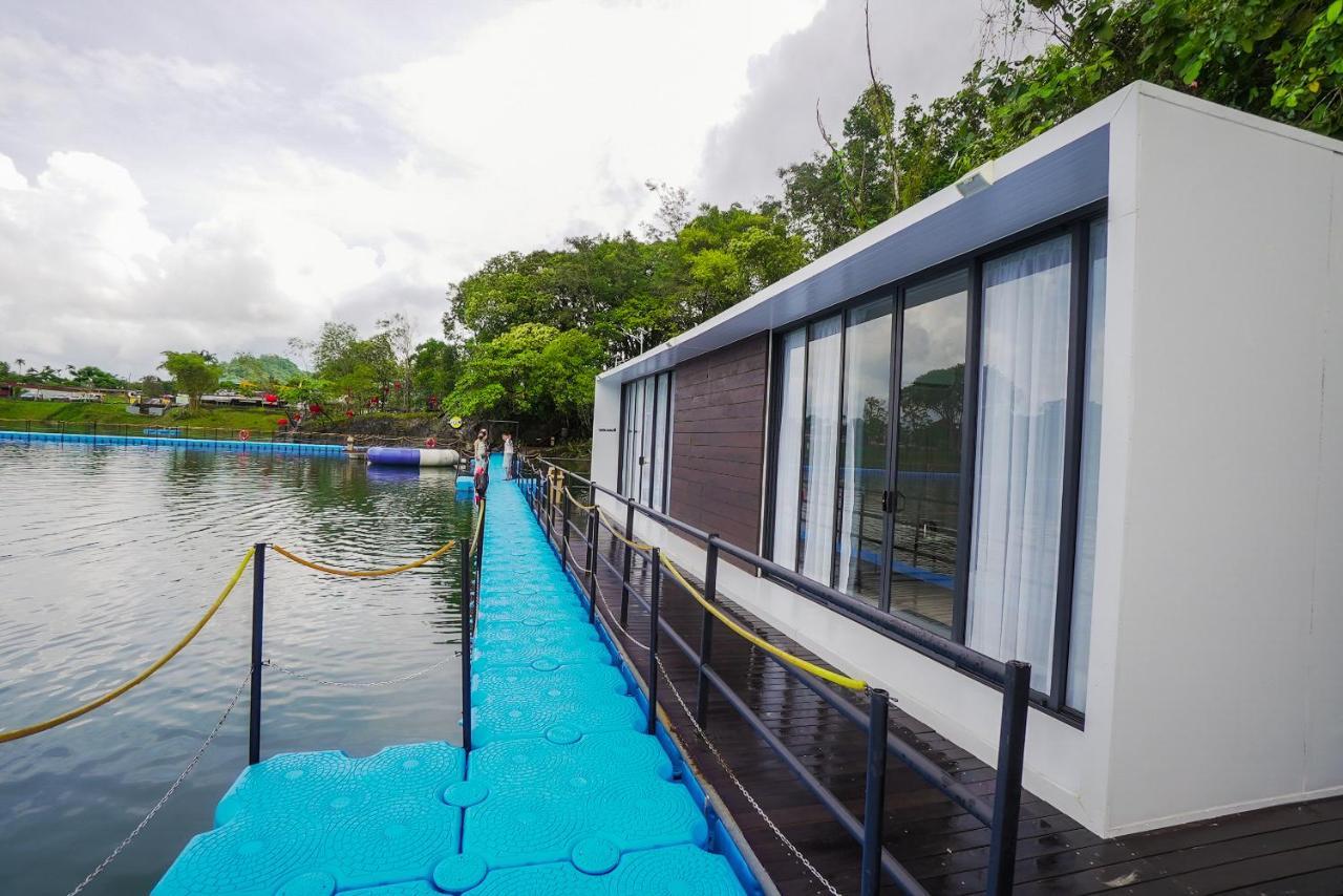 Roxy Tasik Biru Resort City Bau Zewnętrze zdjęcie