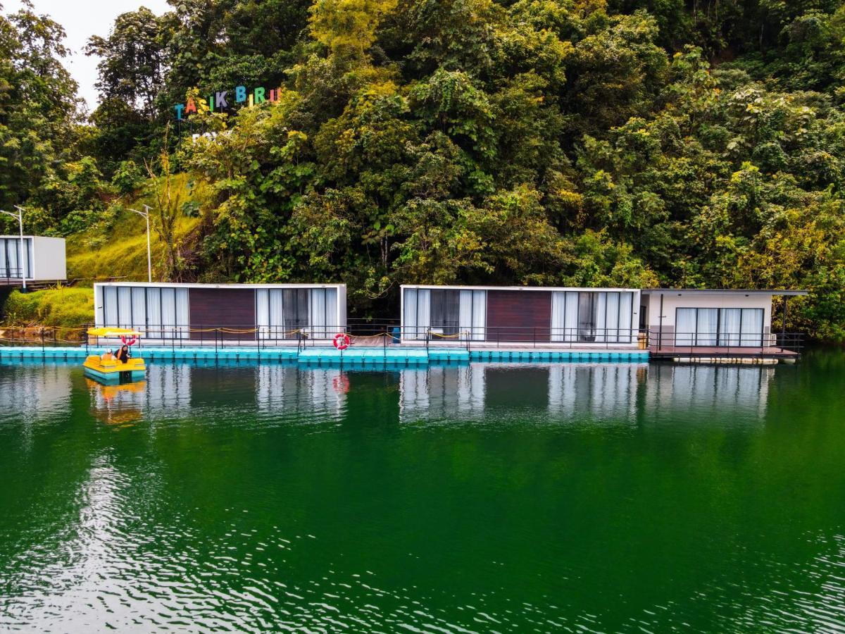 Roxy Tasik Biru Resort City Bau Zewnętrze zdjęcie