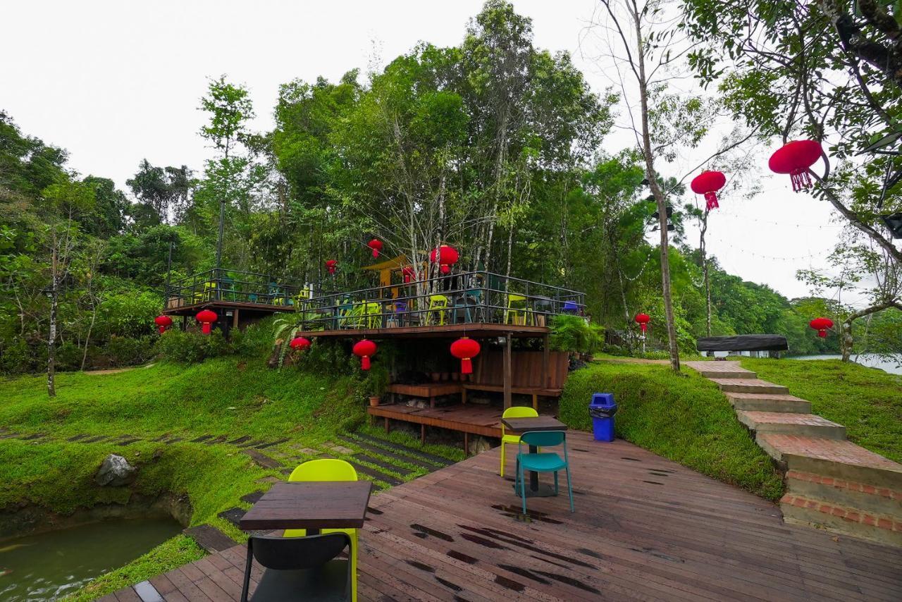 Roxy Tasik Biru Resort City Bau Zewnętrze zdjęcie