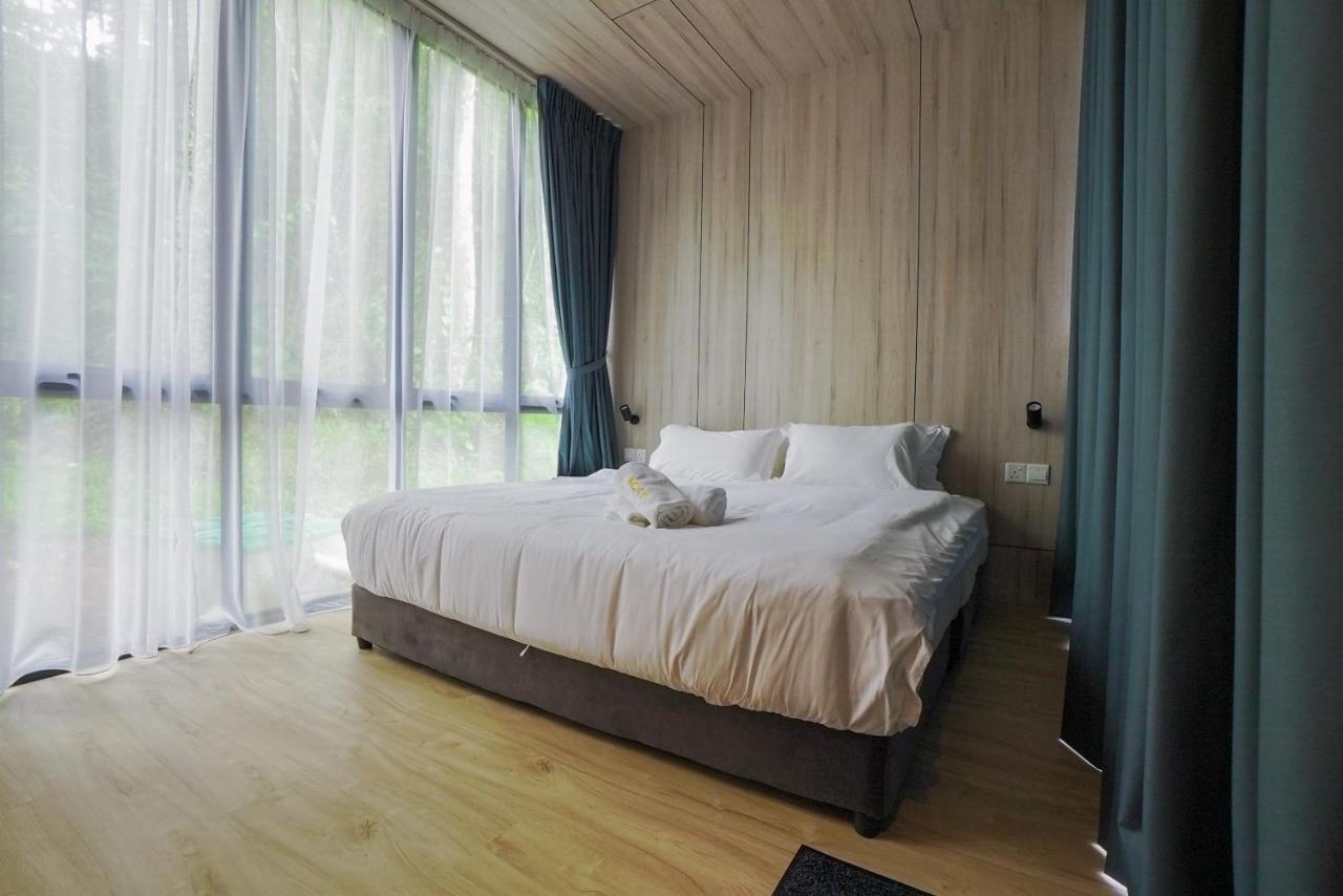 Roxy Tasik Biru Resort City Bau Zewnętrze zdjęcie