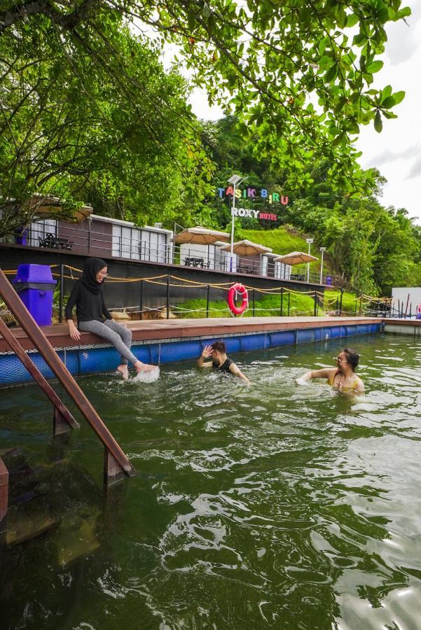 Roxy Tasik Biru Resort City Bau Zewnętrze zdjęcie